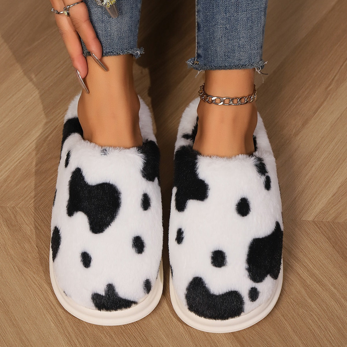 Cute Cow Spotted Plush Slippers